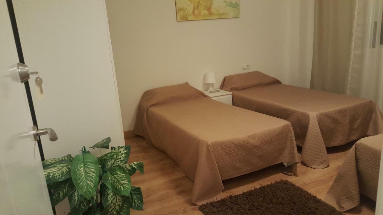 Pension Yna Holiday Малага Екстериор снимка