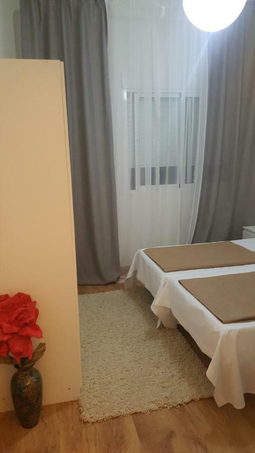 Pension Yna Holiday Малага Екстериор снимка